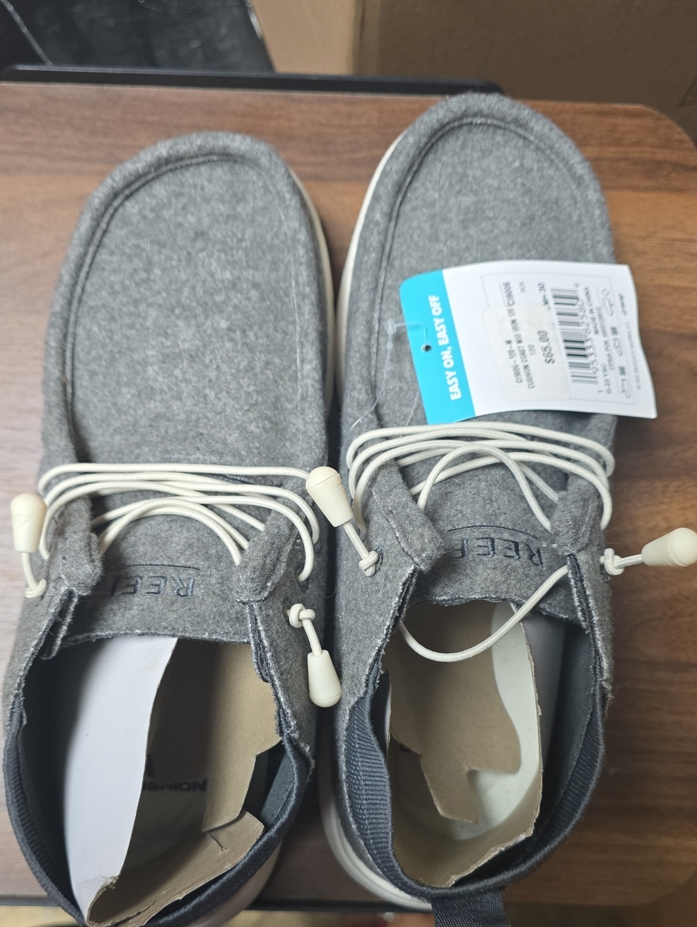 Reef Men’s Gray Felt Slip-On Loafers with Toggle Laces